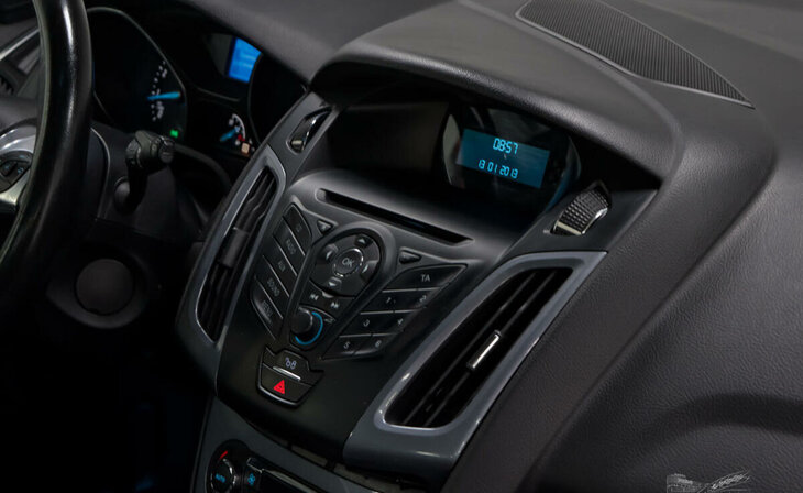 Ford Focus - Фото 8