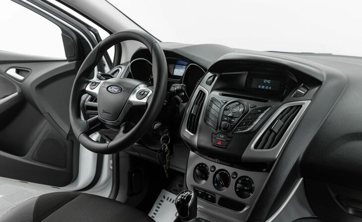 Ford Focus - Фото 9