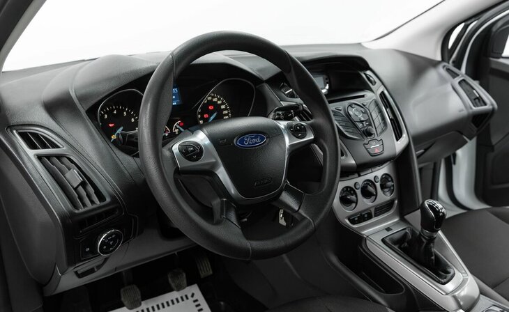 Ford Focus - Фото 10