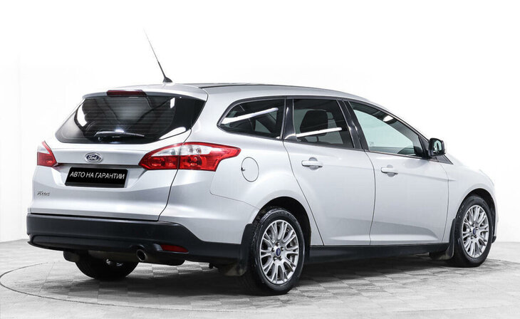 Ford Focus - Фото 4
