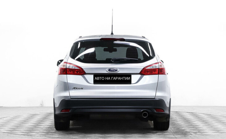 Ford Focus - Фото 5