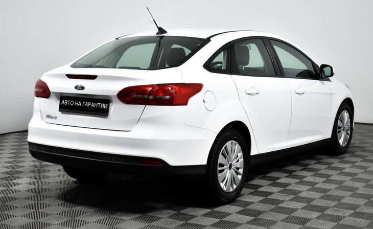 Ford Focus - Фото 4