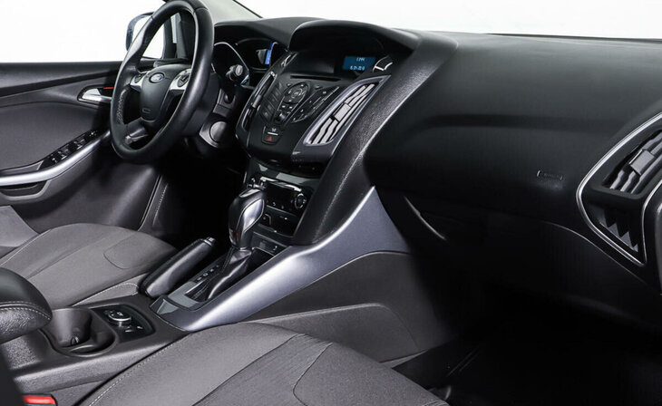 Ford Focus - Фото 9