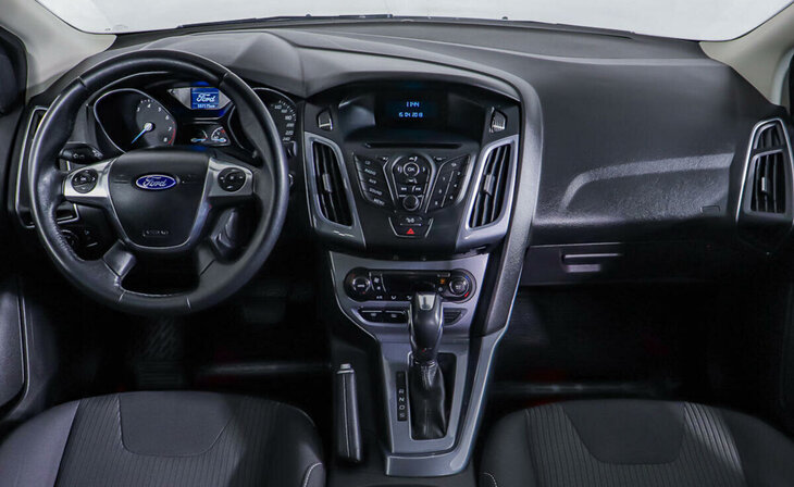 Ford Focus - Фото 10