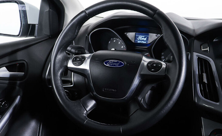 Ford Focus - Фото 12