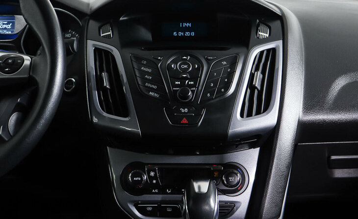 Ford Focus - Фото 13