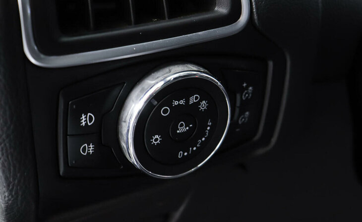 Ford Focus - Фото 15