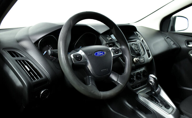 Ford Focus - Фото 8
