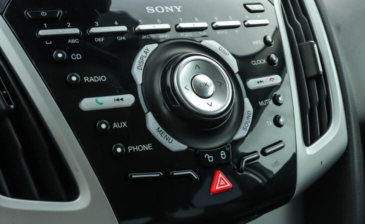 Ford Focus - Фото 12