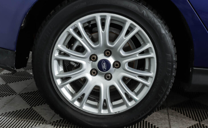 Ford Focus - Фото 4