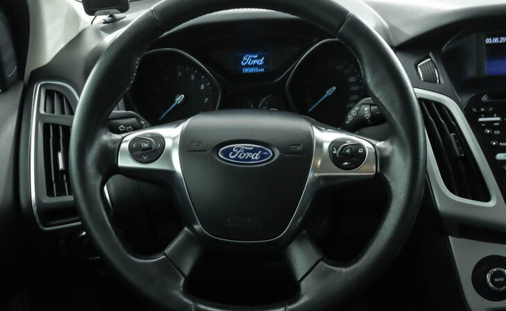 Ford Focus - Фото 8