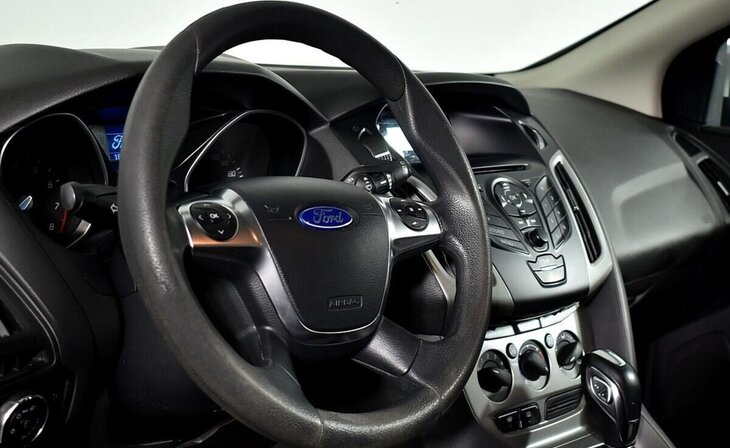 Ford Focus - Фото 8