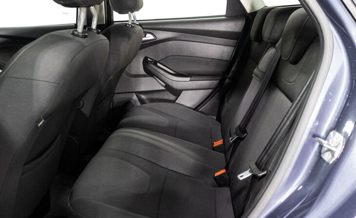Ford Focus - Фото 12