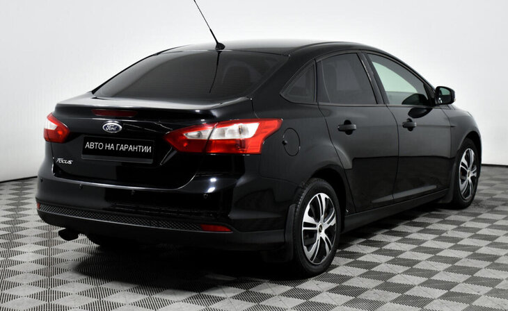 Ford Focus - Фото 4