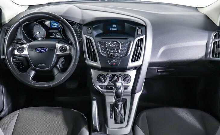 Ford Focus - Фото 9