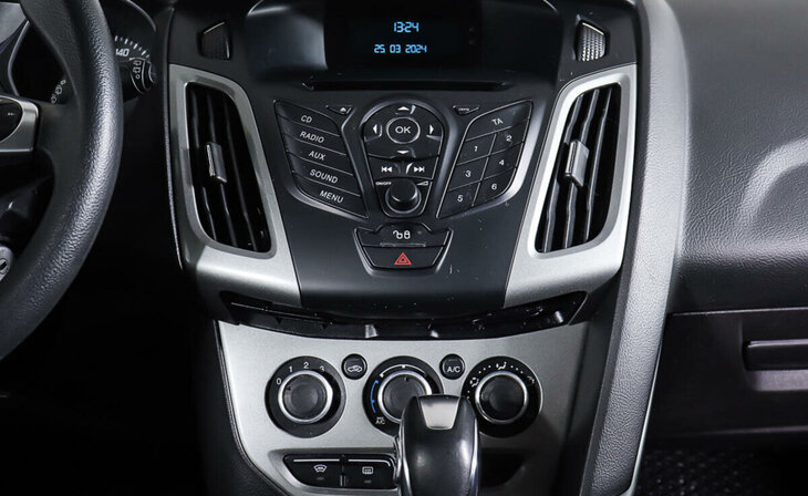 Ford Focus - Фото 9