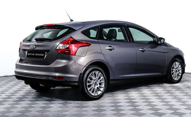 Ford Focus - Фото 4