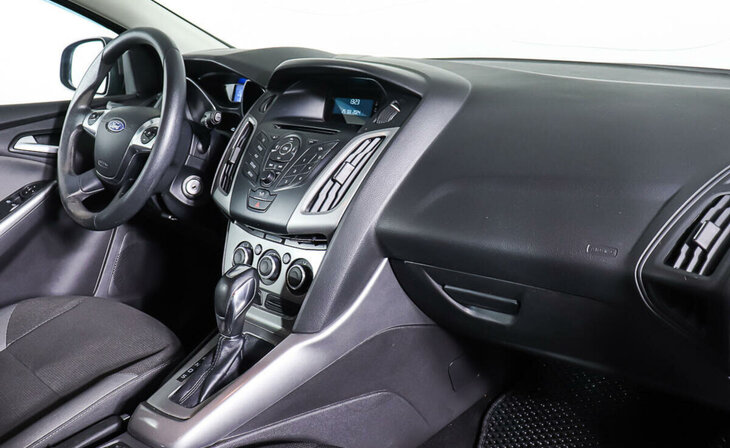 Ford Focus - Фото 8
