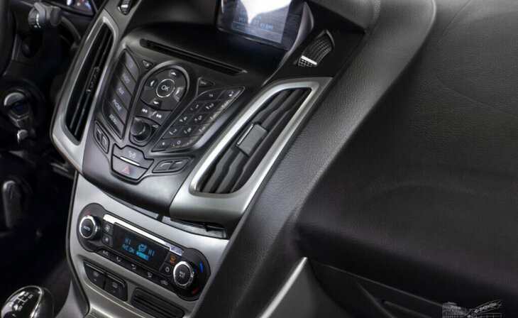 Ford Focus - Фото 9