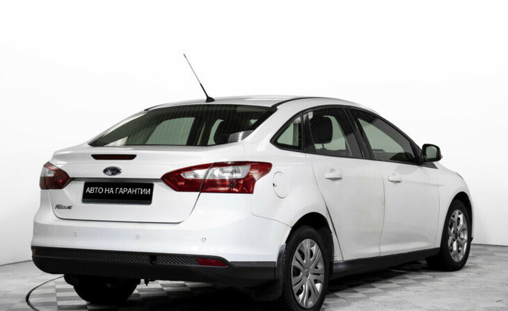 Ford Focus - Фото 3