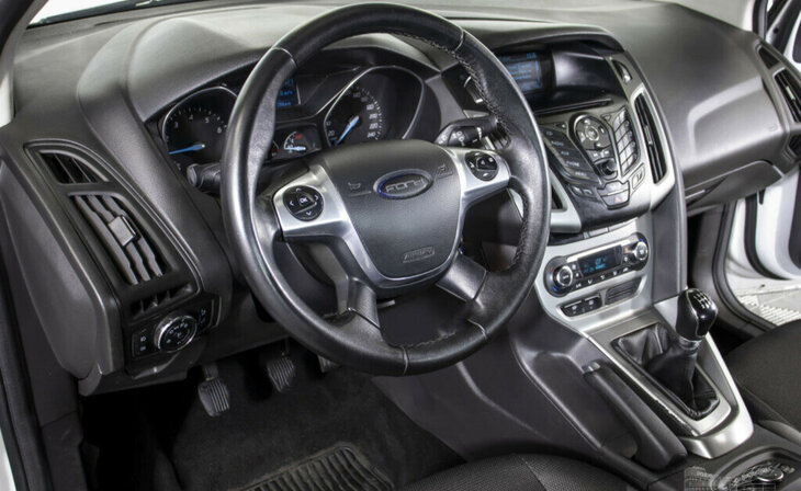 Ford Focus - Фото 7