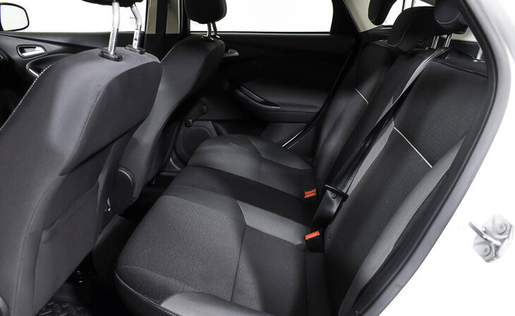 Ford Focus - Фото 14