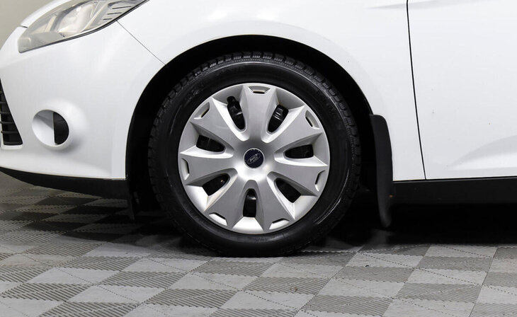 Ford Focus - Фото 6
