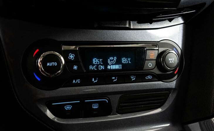 Ford Focus - Фото 13