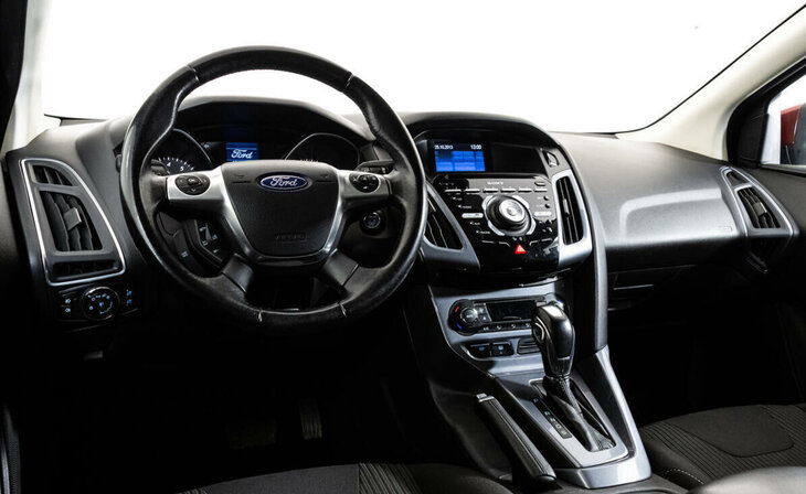 Ford Focus - Фото 8