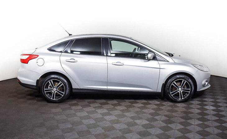 Ford Focus - Фото 3