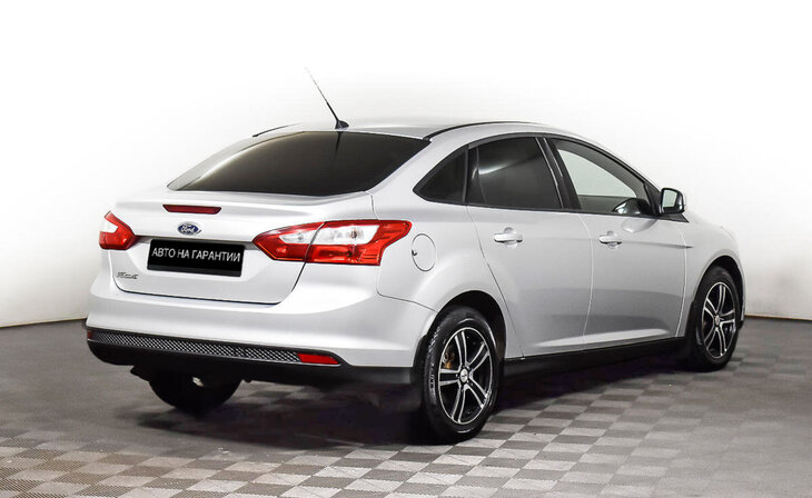 Ford Focus - Фото 4
