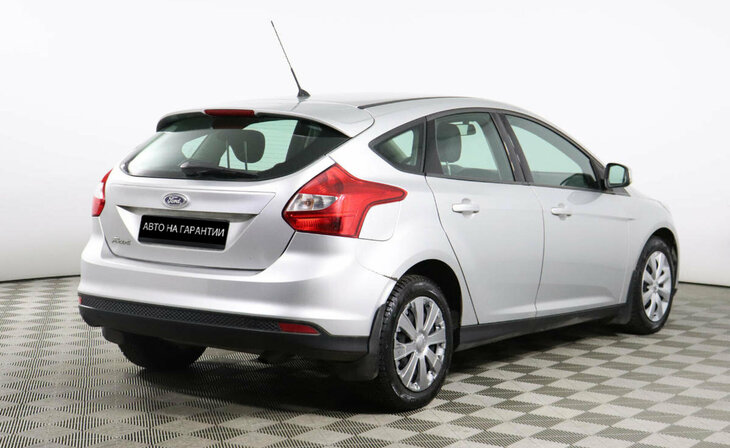 Ford Focus - Фото 2