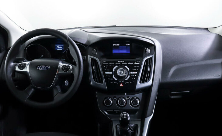 Ford Focus - Фото 9