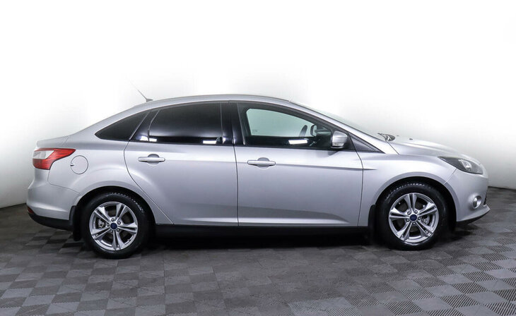 Ford Focus - Фото 2