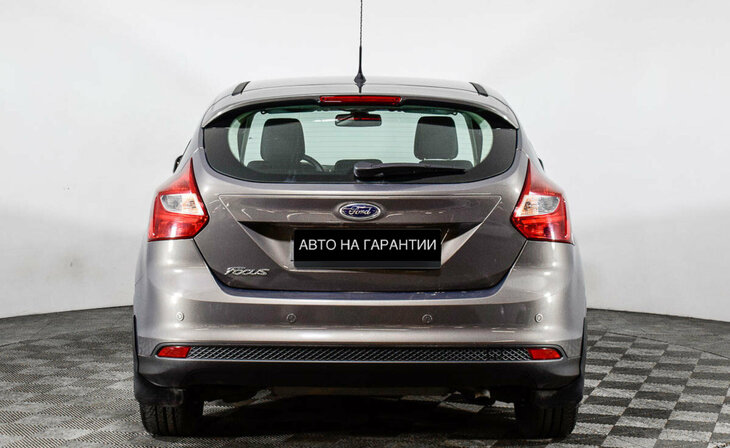Ford Focus - Фото 5