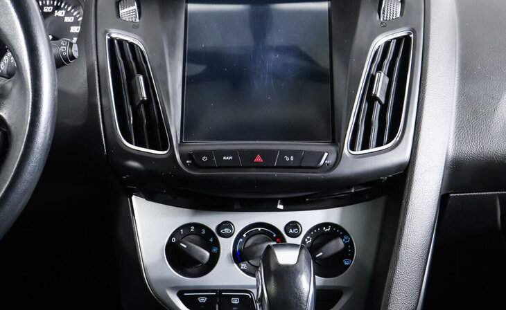 Ford Focus - Фото 11