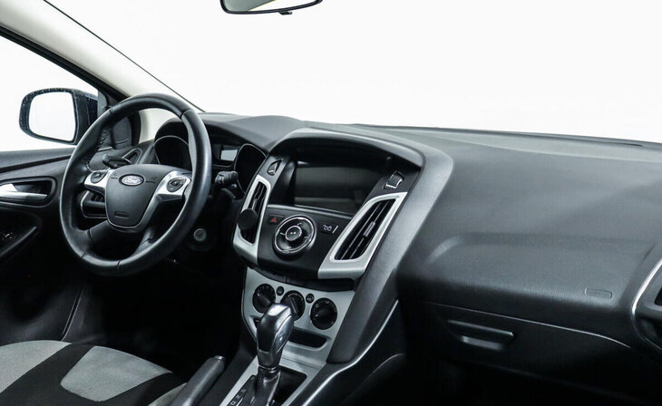 Ford Focus - Фото 6