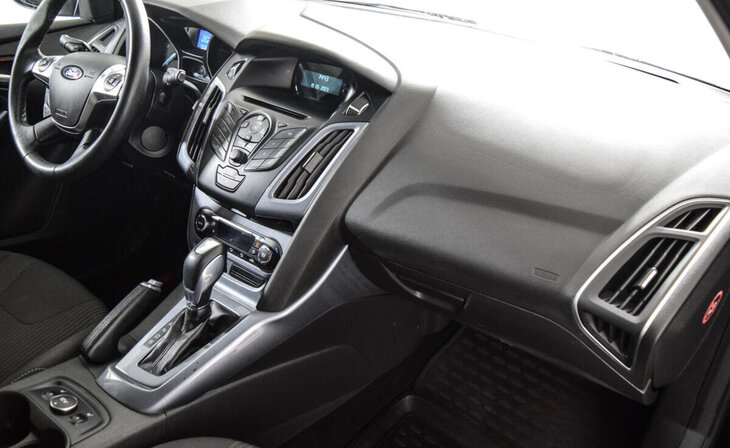 Ford Focus - Фото 4