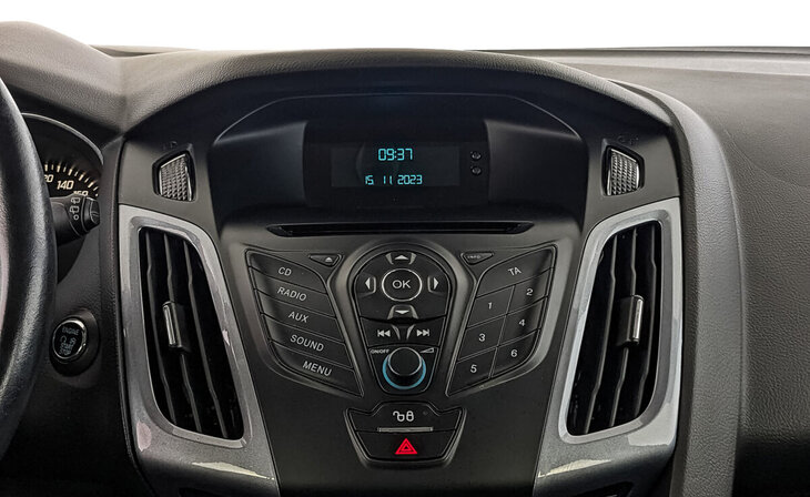 Ford Focus - Фото 16