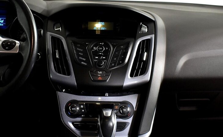 Ford Focus - Фото 10