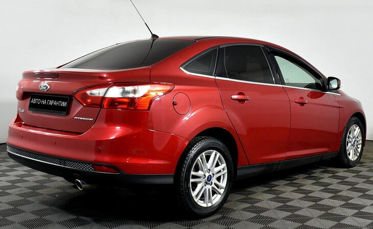 Ford Focus - Фото 2