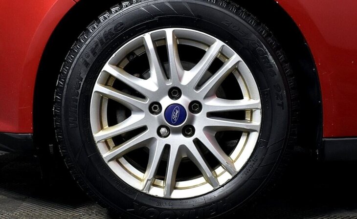 Ford Focus - Фото 6