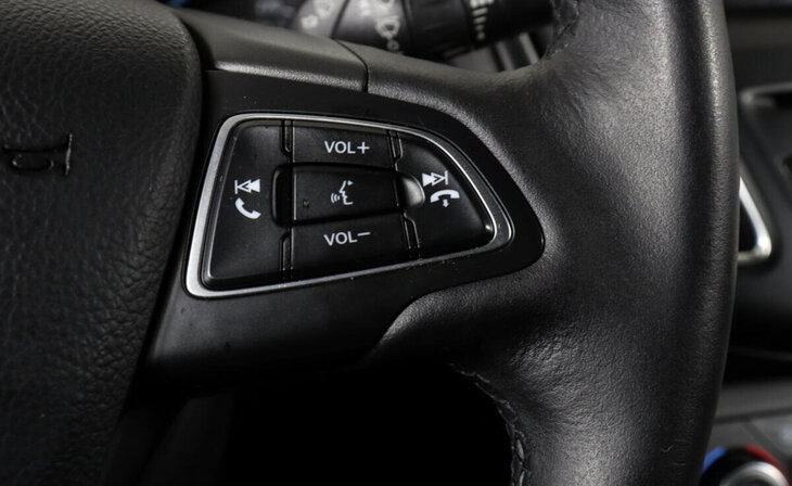 Ford Focus - Фото 12