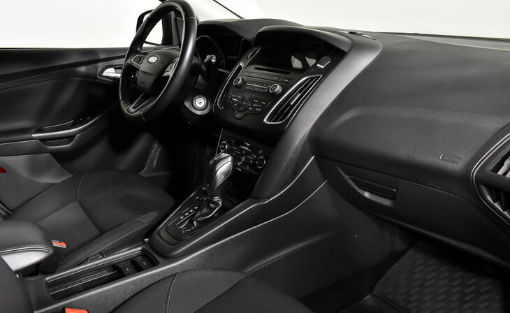 Ford Focus - Фото 9