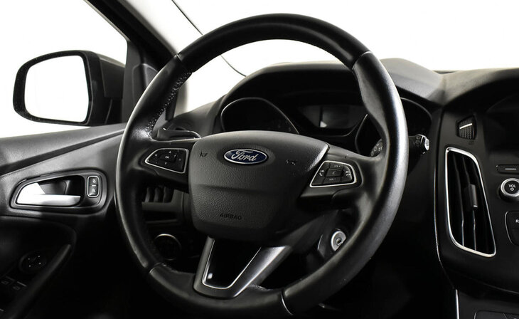 Ford Focus - Фото 12
