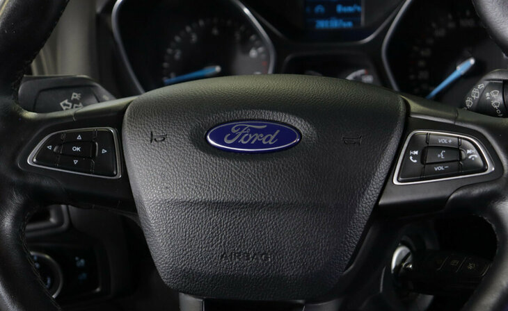 Ford Focus - Фото 10