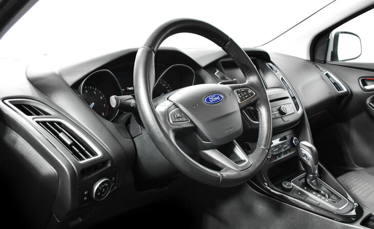 Ford Focus - Фото 10