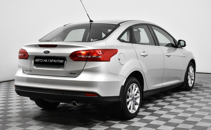 Ford Focus - Фото 4