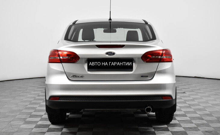 Ford Focus - Фото 5