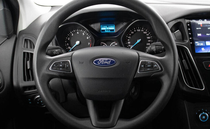 Ford Focus - Фото 7